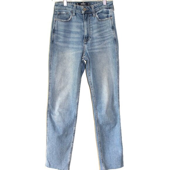 HOLLISTER Ultra High Rise Mom Jeans with Raw Hem - W24/L27 (Size 0R) - Picture 2 of 13